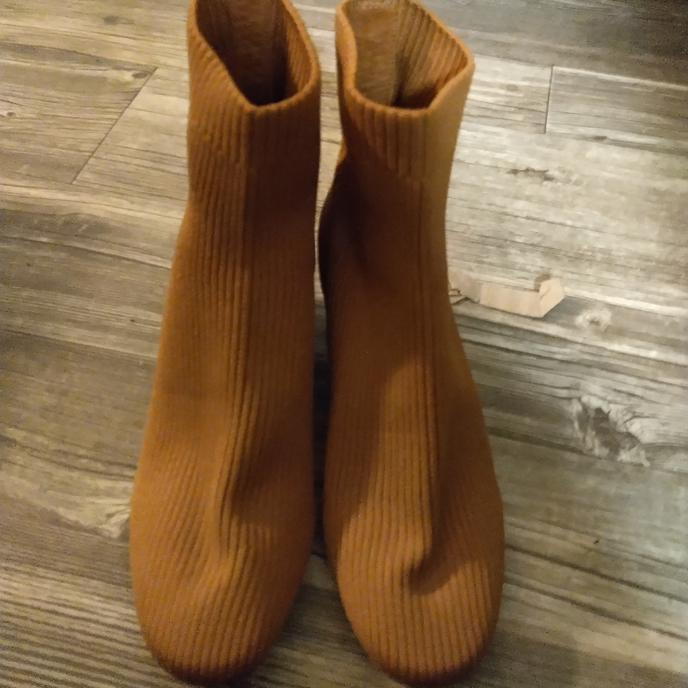 Everlane